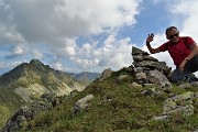 01 In vetta al Monte Valegino (2415 m) , salito ad anello dalla Baita del Camoscio